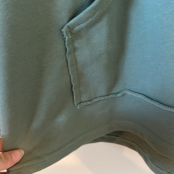 Yak & Yeti hoodie, like new, size S/M - Picture 3 of 4